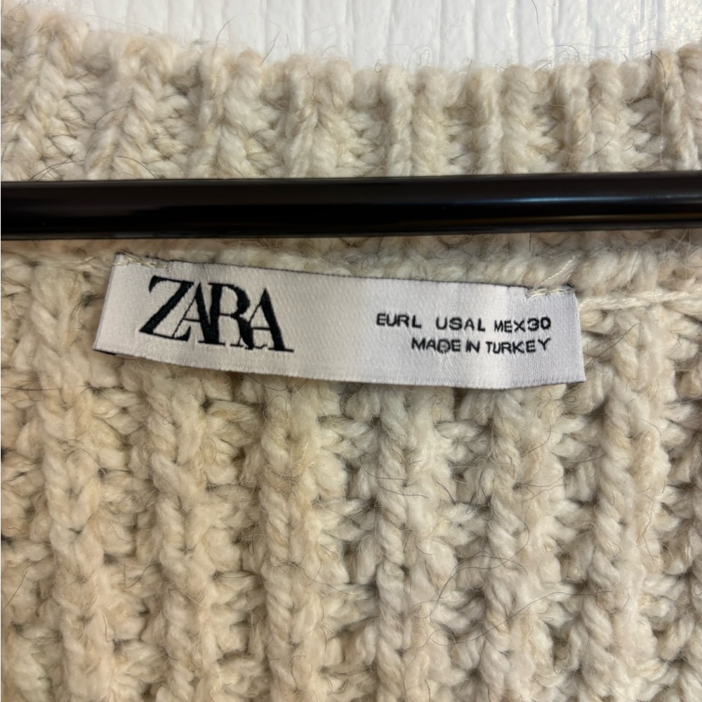 Zara Chunky Oversized Knit V-Neck Warm Cozy Soft Cream Sweater Size Large - Picture 11 of 12